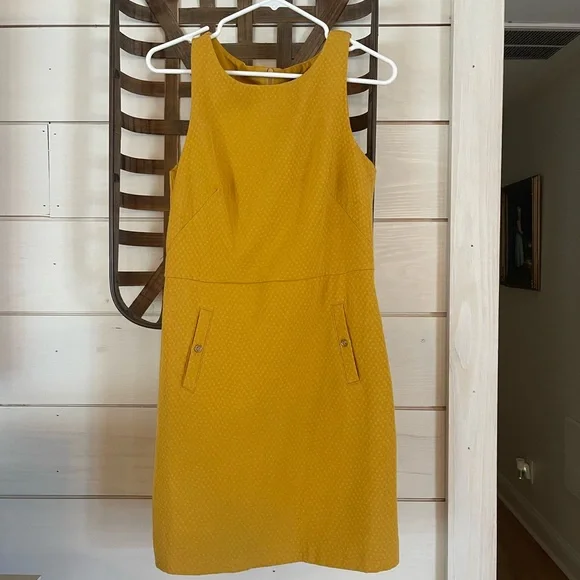 banana republic mustard yellow dress Banana Republic Tiered Crepe Dress Sz 6 GUC Mustard Sleeveless Pockets